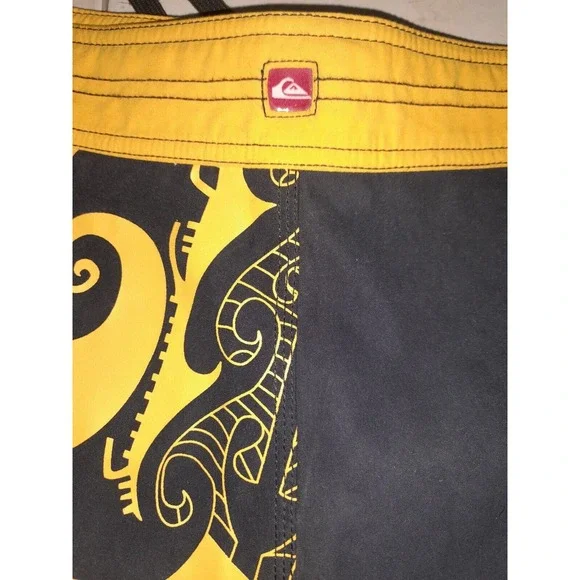 Quiksilver 90s Vintage Tribal Printed Swim Board Shorts